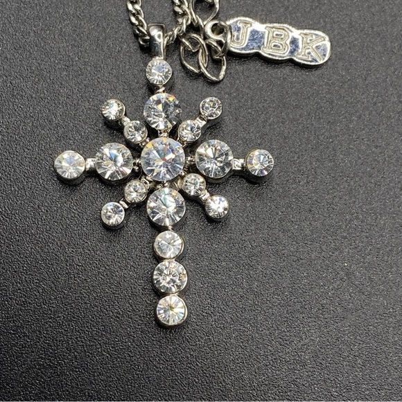 CAMROSE KROSS JBK Rhinestone Starlight Silver Tone Cross Necklace On Chain - Picture 4 of 9